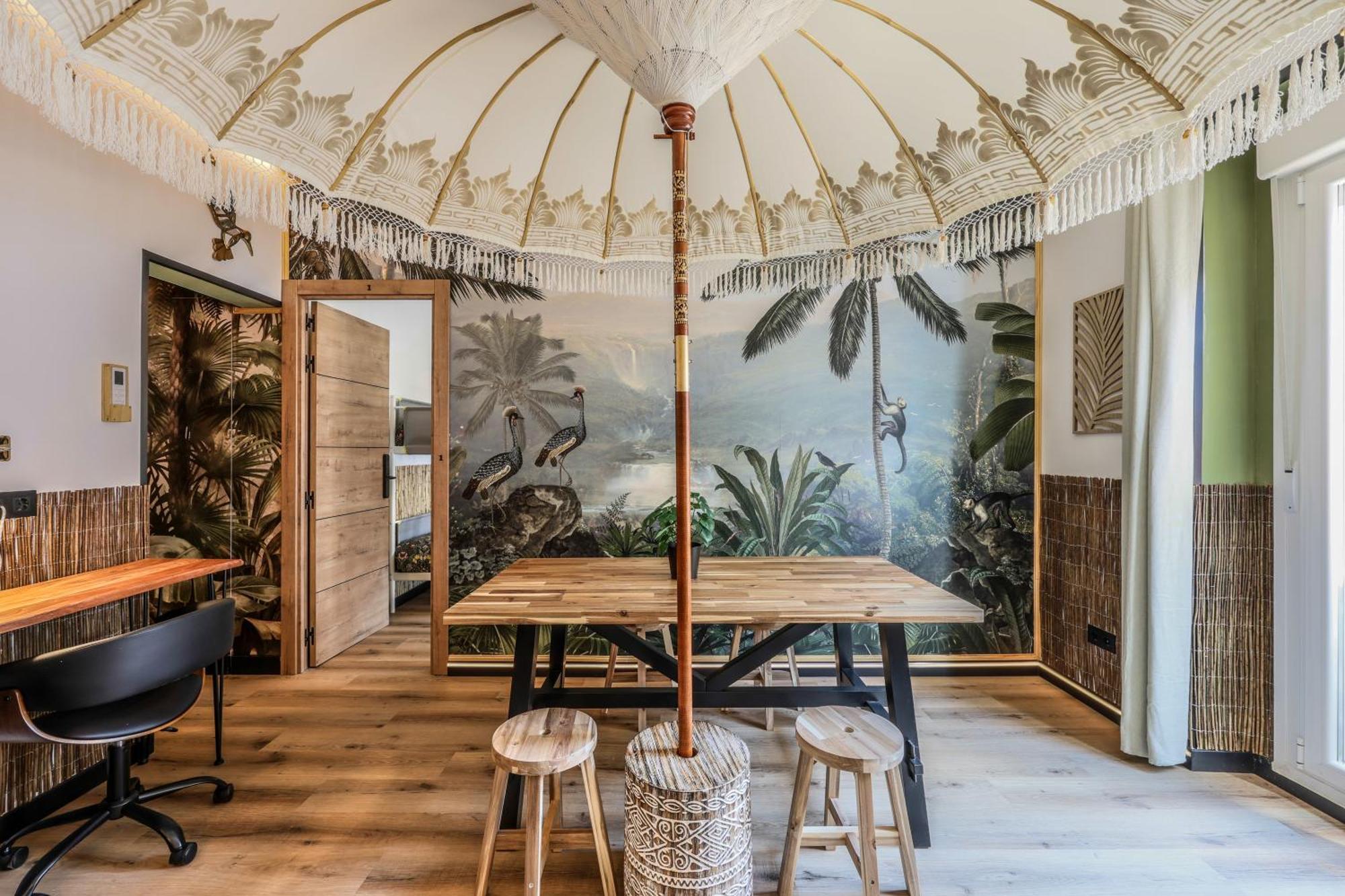 Eliseo - Livingcoworking - Malasana มาดริด ภายนอก รูปภาพ